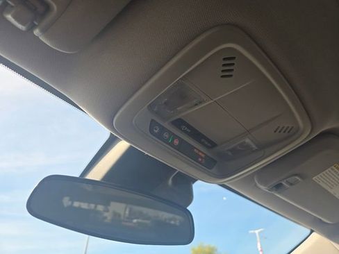 Used 2023 Chevrolet Malibu LT image 17