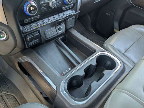 Used 2019 GMC Sierra 1500 SLT image 19