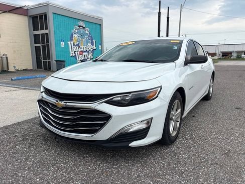Used 2021 Chevrolet Malibu LS FWD image 7