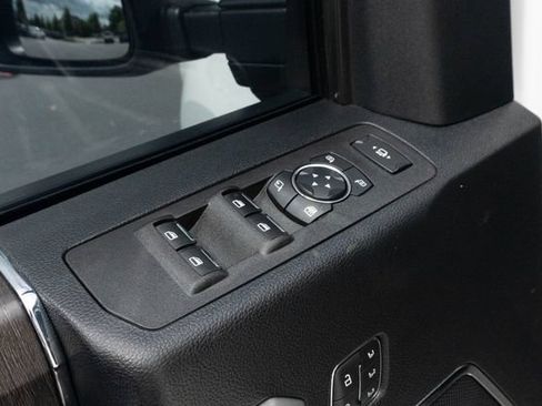 Used 2021 Ford F250 Lariat AWD/4WD image 22