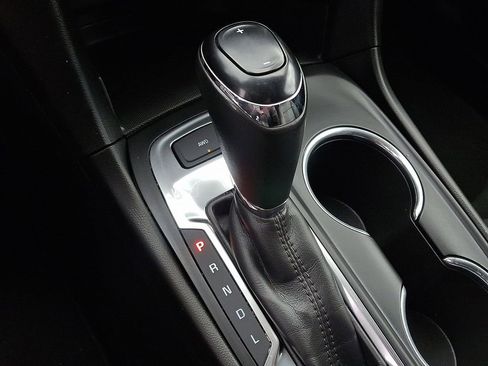 Used 2019 Chevrolet Equinox LT image 15