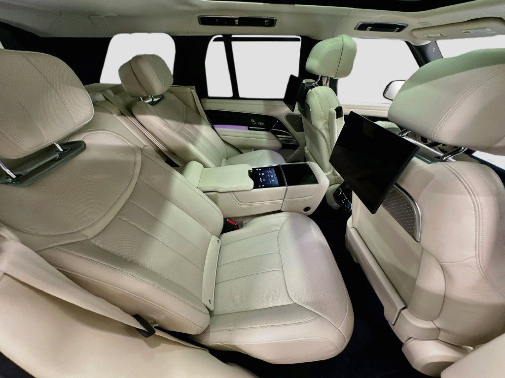 Used 2023 Land Rover Range Rover Autobiography AWD/4WD image 29