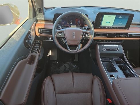New 2026 Lincoln Aviator Reserve w/ Luxury Package image 11