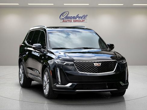 Certified 2023 Cadillac XT6 Premium Luxury w/ Technology Package FWD image 2