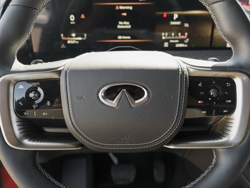 Used 2025 INFINITI QX80 Autograph w/ Autograph Exterior Package image 16