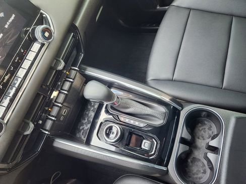 Certified 2025 GMC Canyon Elevation w/ Convenience Package image 22