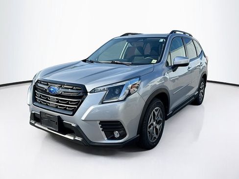 Used 2024 Subaru Forester Premium AWD/4WD image 1