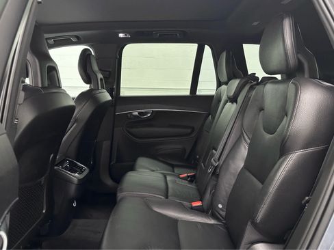 Used 2020 Volvo XC90 T6 Momentum w/ Protection Package Premier AWD/4WD image 15