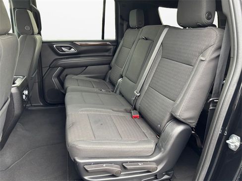 Used 2023 GMC Yukon XL SLE image 13