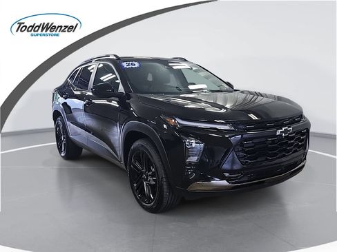 Certified 2026 Chevrolet Trax ACTIV w/ Driver Confidence Package FWD image 1