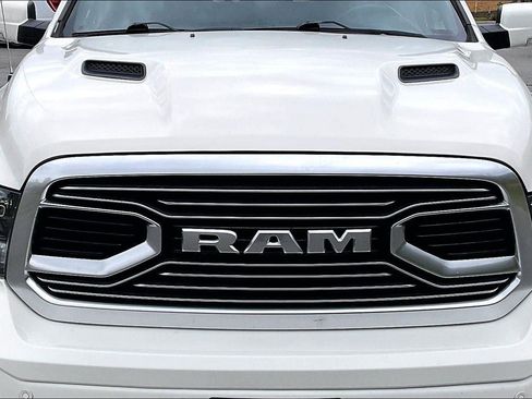 Used 2018 RAM 1500 Limited AWD/4WD image 11