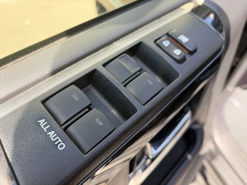 Used 2024 Toyota 4Runner TRD Off-Road Premium AWD/4WD image 13