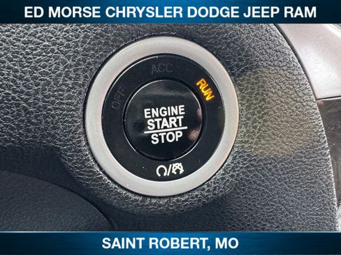 Used 2018 Chrysler 300 Limited w/ Safetytec Plus Group AWD/4WD image 23