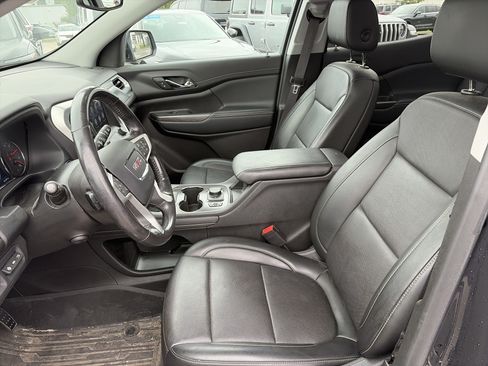 Used 2021 GMC Acadia SLT w/ Technology Package AWD/4WD image 7