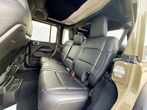 New 2026 Jeep Wrangler Unlimited Rubicon 392 w/ Quick Order Package 27X Moab AWD/4WD image 26