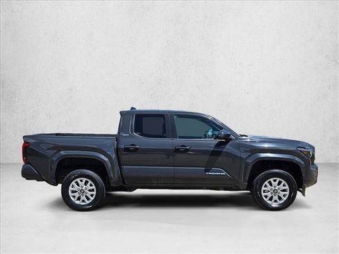 Used 2024 Toyota Tacoma SR5 AWD/4WD image 4