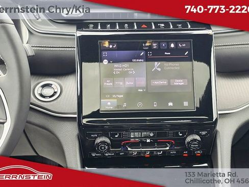Used 2025 Jeep Grand Cherokee L Altitude image 9