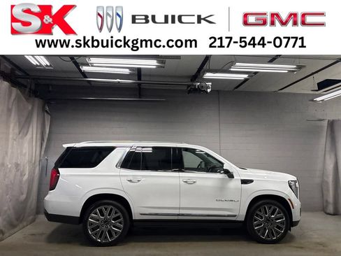 New 2026 GMC Yukon Denali Ultimate w/ LPO, Floor Liner Package AWD/4WD image 1