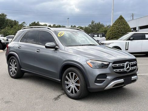 Used 2025 Mercedes-Benz GLE 450 4MATIC w/ Winter Package image 7