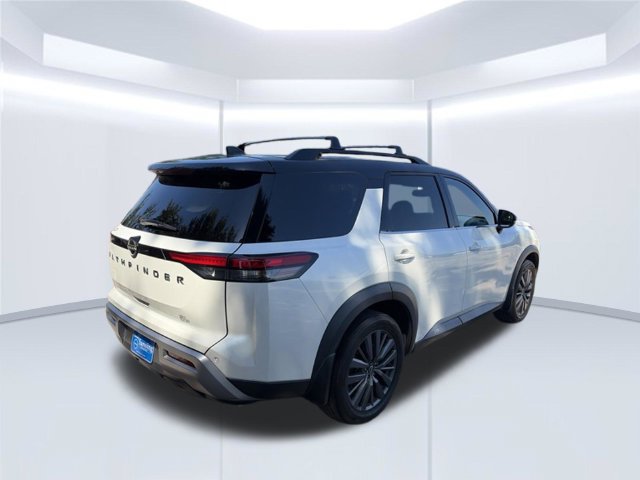 Used 2022 Nissan Pathfinder SL w/ SL Premium Package FWD image 6
