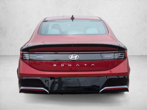 Used 2025 Hyundai Sonata SEL FWD image 7