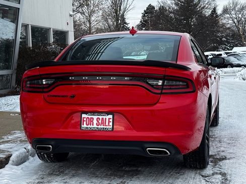 Used 2019 Dodge Charger SXT w/ Plus Group image 5