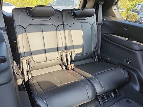 New 2025 Jeep Grand Cherokee L Limited w/ Black Appearance Package image 15