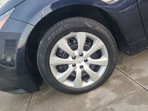 Used 2022 Toyota Corolla LE image 12