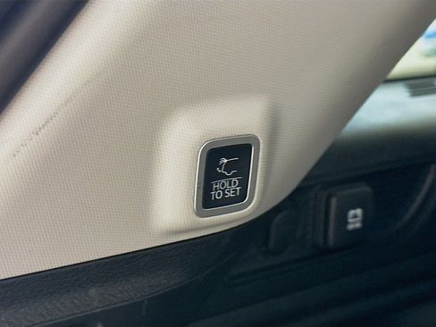 Used 2022 Jeep Grand Cherokee Limited 4xe AWD/4WD image 32