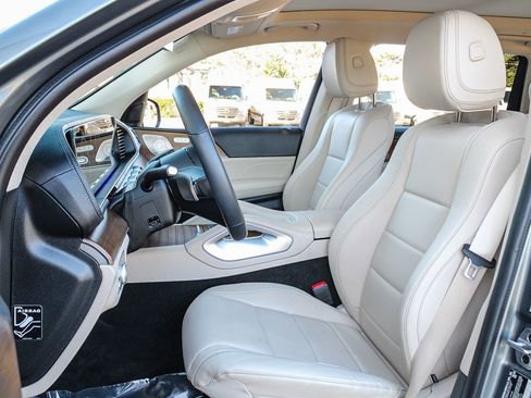 Certified 2024 Mercedes-Benz GLS 450 4MATIC image 21