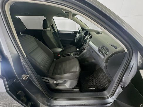 Used 2022 Volkswagen Tiguan S image 31