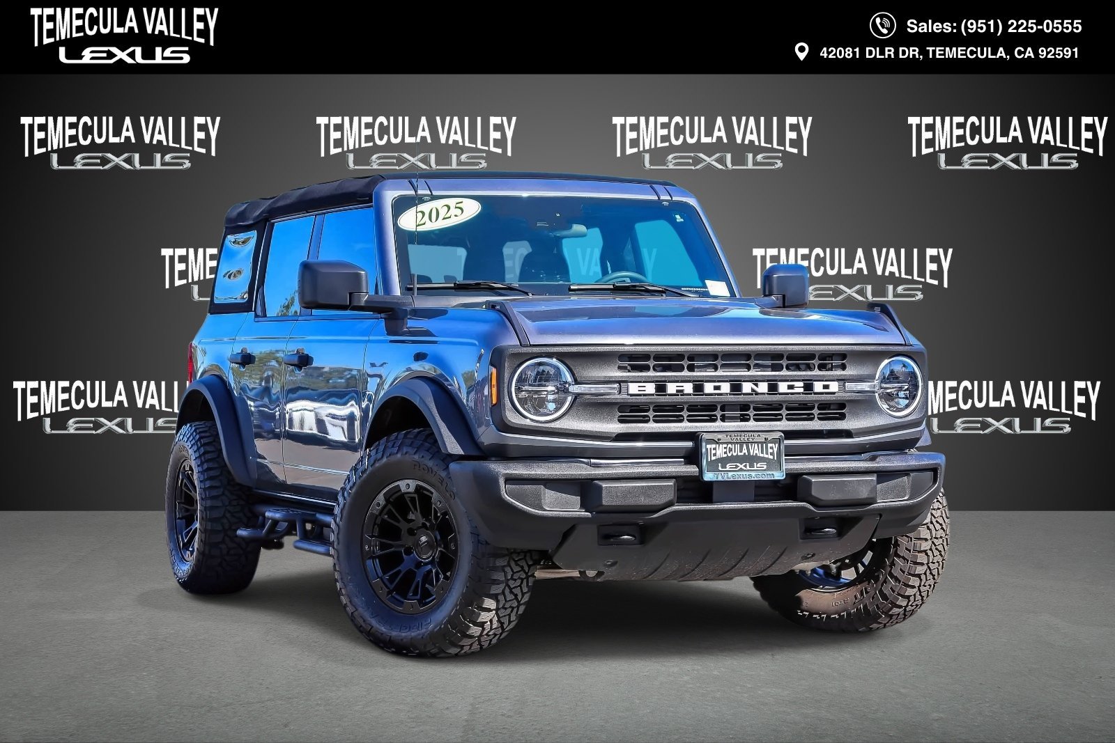 Used 2025 Ford Bronco 4-Door AWD/4WD image 1