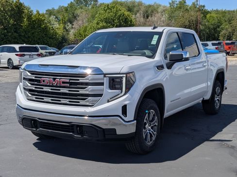 New 2026 GMC Sierra 1500 SLE w/ Preferred Package AWD/4WD image 9