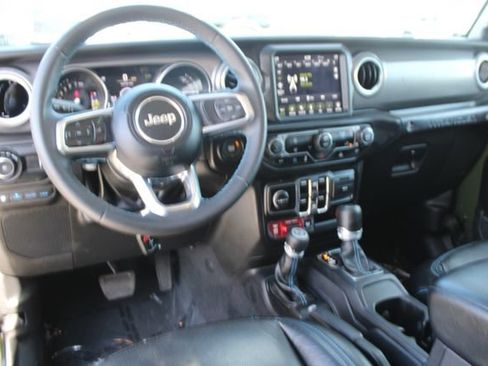 Used 2023 Jeep Wrangler Unlimited Rubicon 4xe AWD/4WD image 16