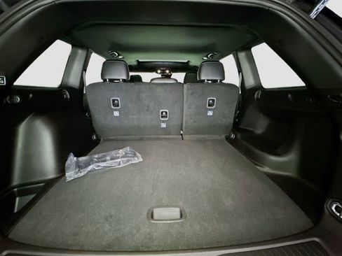 New 2025 Jeep Grand Cherokee Altitude image 30
