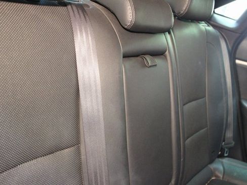 Used 2013 Hyundai Elantra GT w/ Style Pkg image 12