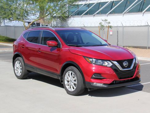 Used 2022 Nissan Rogue Sport SV w/ Technology Package image 3