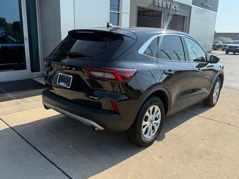 Certified 2023 Ford Escape Active AWD/4WD image 10