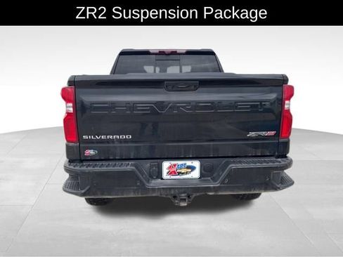 Used 2022 Chevrolet Silverado 1500 ZR2 w/ Technology Package image 7