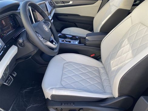 New 2026 Volkswagen Atlas Cross Sport SEL Premium R-Line image 15