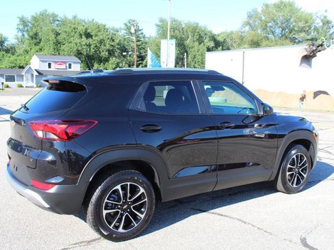 Used 2024 Chevrolet TrailBlazer LT w/ Convenience Package image 6
