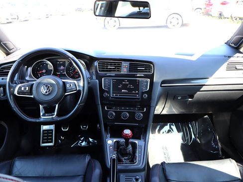 Used 2016 Volkswagen GTI SE FWD image 12