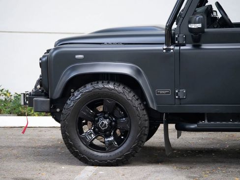 Used 1992 Land Rover Defender 110 image 10