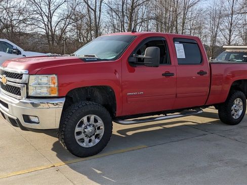 Used 2013 Chevrolet Silverado 2500 LT w/ Interior Plus Package image 7