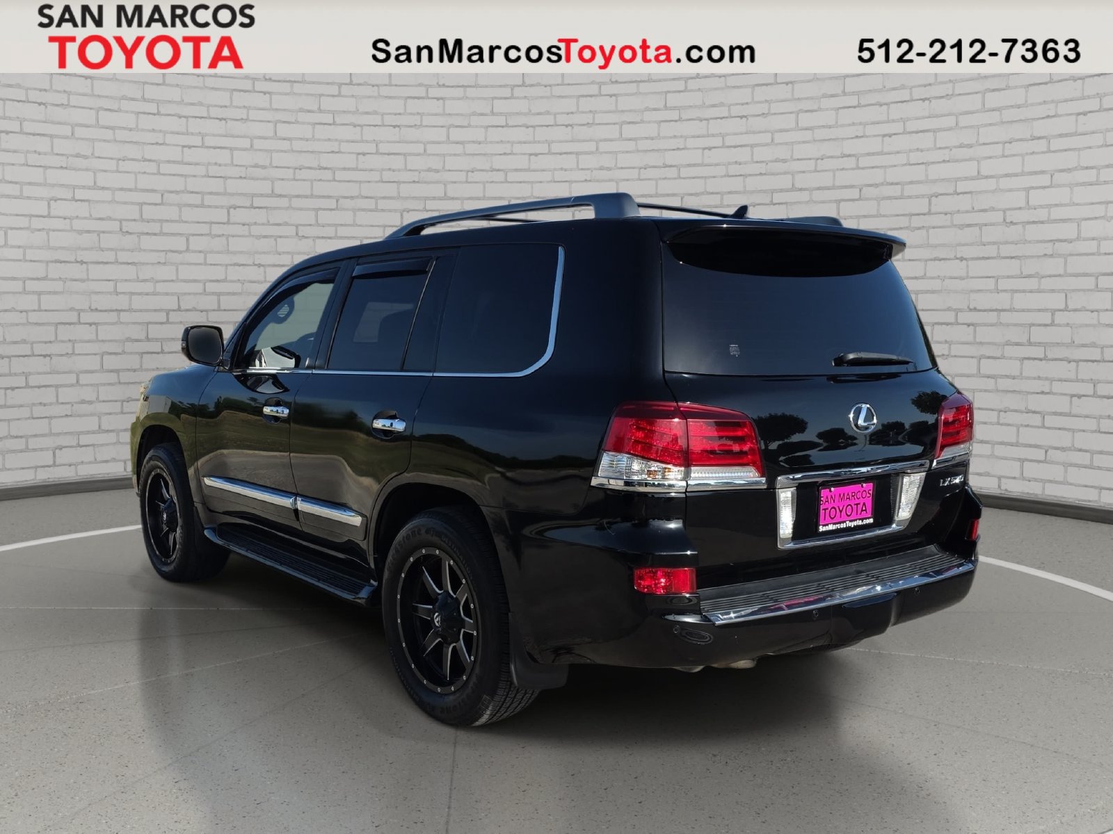 Used 2015 Lexus LX 570 4WD w/ Luxury Package image 8