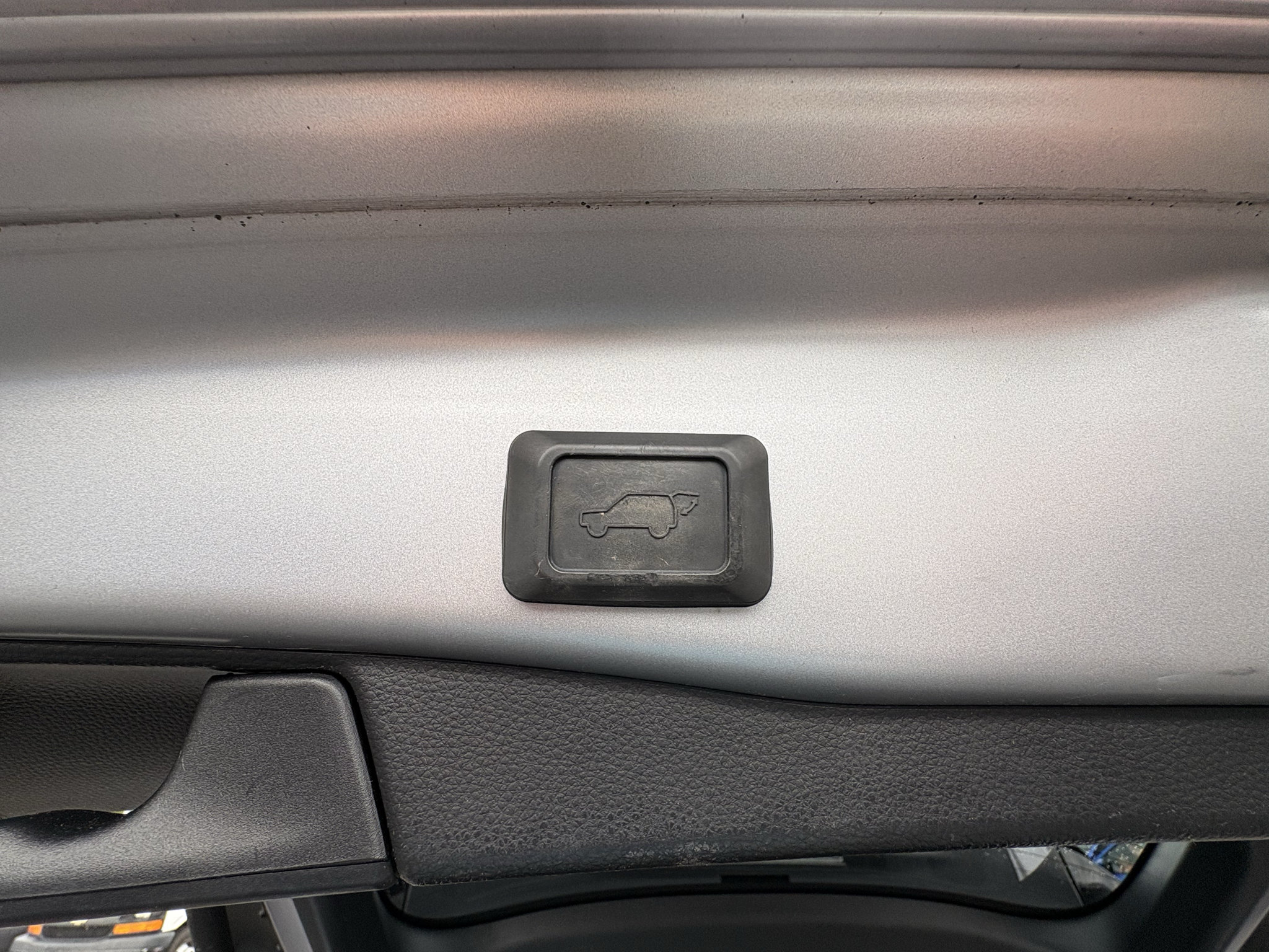 Used 2023 Toyota RAV4 XSE w/ Weather Package AWD/4WD image 38