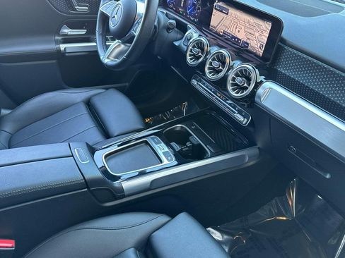 Certified 2024 Mercedes-Benz EQB 250+ image 33