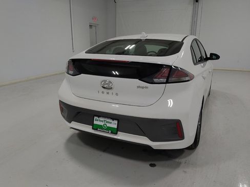 Used 2020 Hyundai Ioniq SE image 7