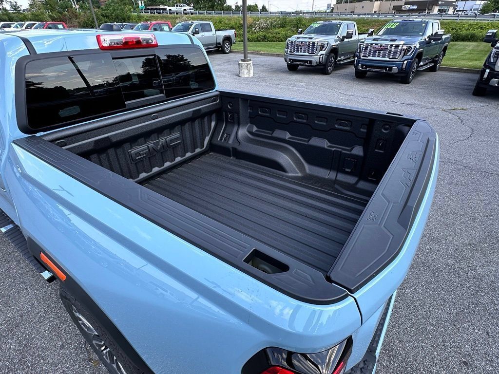 New 2026 GMC Canyon Denali AWD/4WD image 39