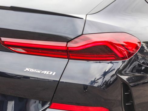 Used 2022 BMW X6 xDrive40i w/ M Sport Package image 7